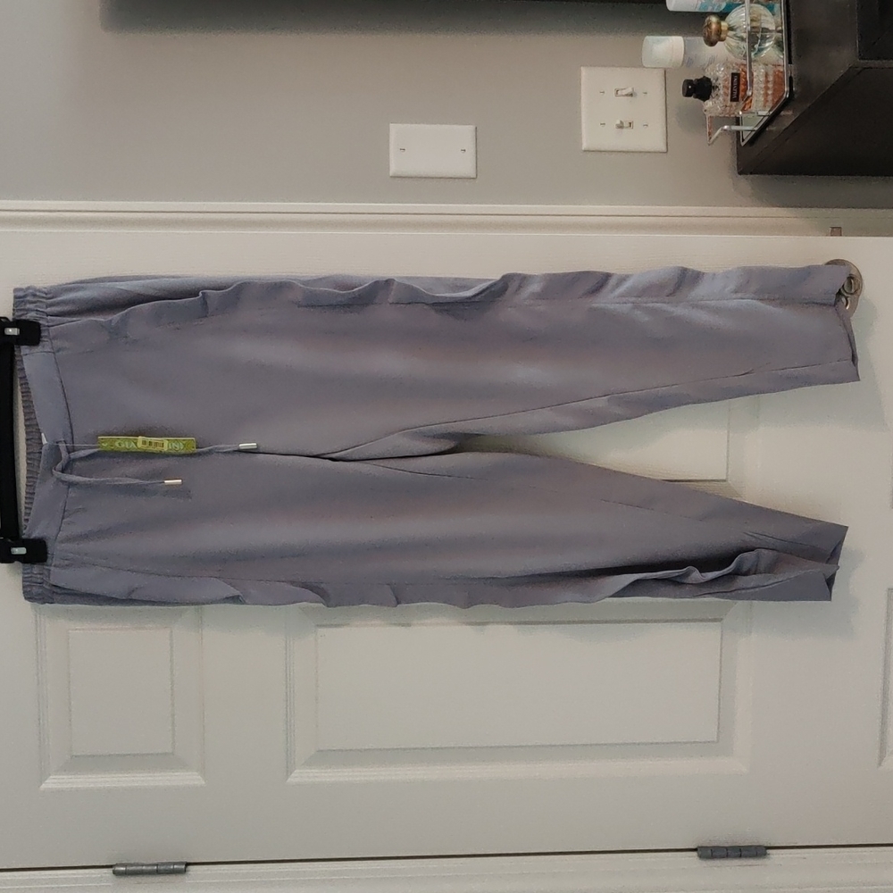 Gianni Bini ruffle pant